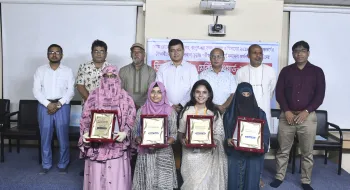 বেরোবিতে প্রথমবারের মতো ডিনস অ্যাওয়ার্ড ও মেরিট অ্যাওয়ার্ড পুরস্কার প্রদান