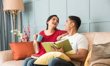 দাম্পত্য জীবনে সুখী হওয়ার সেরা ১০ উপায়