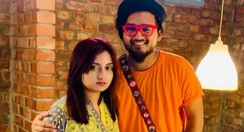 ভেঙে গেল নোবেলের সংসার