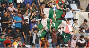 তারা কি আটকেপড়া পাকিস্তানি?