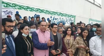 চমক দেখালেন মিশা সওদাগর