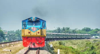 ট্রেনে ফের ‘স্ট্যান্ডিং টিকিট’ বিক্রির সিদ্ধান্ত