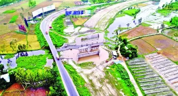 উত্তরের চার লেন গতিহীন