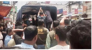 আবাসিক হোটেলে অভিযান, স্কুল-কলেজের ১০ শিক্ষার্থী আটক