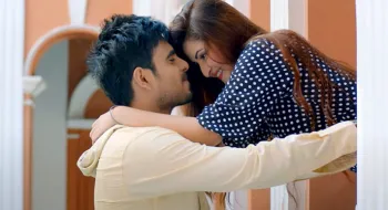 প্রকাশ্যে সিয়াম-পরীর রোমান্স