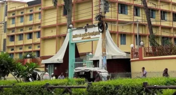 রাজশাহী শিক্ষা বোর্ডের দুই কর্মকর্তার বিরুদ্ধে গ্রেপ্তারি পরোয়ানা