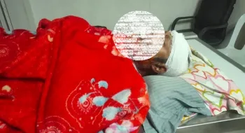 কালীগঞ্জে ব্যবসায়ীকে কুপিয়ে ৩লাখ টাকা ছিনতাই