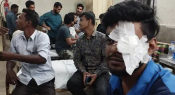 সংঘর্ষের ঘটনায় চোখ হারাতে বসেছেন রাবির ৩ শিক্ষার্থী