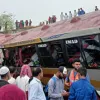 পদ্মা সেতুর এক্সপ্রেসওয়েতে নিয়ন্ত্রণ হারিয়ে বাস খাদে, নিহত ১৬