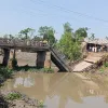 রংপুরে অপরিকল্পিত নদী খননে ভেঙে পড়লো ব্রিজ: যান চলাচল বন্ধ