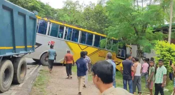 পাবনায় বাস-অটোরিকশা সংঘর্ষ, বিশ্ববিদ্যালয় শিক্ষার্থীসহ নিহত ২