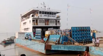 কুড়িগ্রামে ফেরি চলাচল সাময়িকভাবে বন্ধ