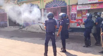 ঠাকুরগাঁওয়ে পুলিশের সাথে ধাওয়া পাল্টা ধাওয়া, বিএনপি নেতা আটক