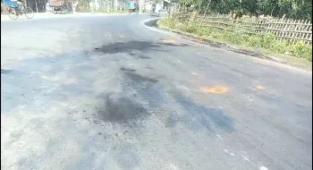 ঠাকুরগাঁওয়ে ককটেল বিস্ফোরণে আহত ২ পুলিশ, আটক ৩