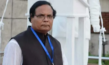 লালমনিরহাট জেলা পরিষদ চেয়ারম্যান থেকে পদত্যাগ করলেন মতিয়ার