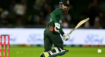 রোমাঞ্চকর জয় পেল বাংলাদেশ