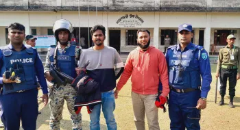 কুড়িগ্রামে  জাল ভোট দেয়ার অভিযোগে যুবকের ৫ বছর জেল: প্রিজাইডিং কর্মকর্তাকে অব্যাহতি