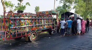 দিনাজপুরে ভটভটির সঙ্গে মোটরসাইকেলের সংঘর্ষে নিহত ২