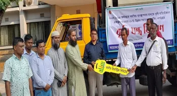 নীলফামারীতে অর্ধেক মূল্যে ২১ কৃষক পাচ্ছেন কৃষি যন্ত্র, বিতরণ শুরু