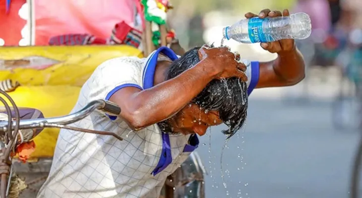 ৪৮ ঘণ্টার তাপপ্রবাহের সতর্কবার্তা জারি