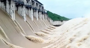 ফারাক্কা বাঁধের গেট খোলায় বন্যার ঝুঁকিতে বাংলাদেশের যেসব জেলা