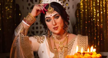 কেমন কাটছে অভিনেত্রীদের দুর্গাপূজা