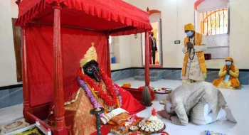 চোর ধরিয়ে দিতে পারলে সন্ধানকারীকে বিশেষ পুরস্কার দেওয়ার ঘোষণা