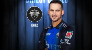 বিপিএলে নাটকীয়তা, ঢাকাকে ধোঁকা দিয়ে রংপুরে হেলস