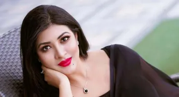 বিয়ের জন্য ধার্মিক ছেলে খুঁজছেন অভিনেত্রী প্রিয়াঙ্কা জামান