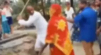 এবার মাকে পেটালেন আ.লীগ নেতা