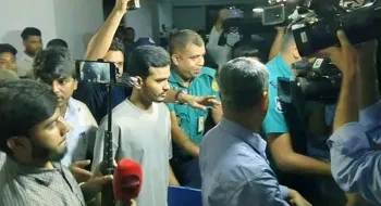 চ্যাম্পিয়নদের অপেক্ষায় বাফুফে ভবনে ক্রীড়া উপদেষ্টা