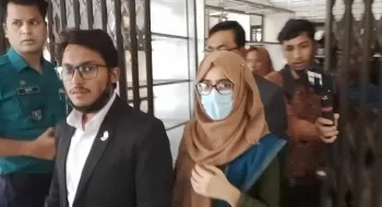 আত্মসমর্পণ করে জামিন পেলেন সেই বরখাস্ত ম্যাজিস্ট্রেট তাপসী