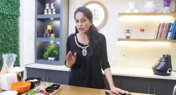 ইউটিউবে চ্যানেল খুলে নিঃস্ব এই নারী, ক্ষতি ৮ লাখ