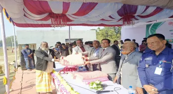 ডোমারে শীতার্তদের মাঝে শীতবস্ত্র বিতরণ