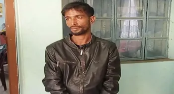 খুলনায় স্ত্রীসহ শীর্ষ সন্ত্রাসী চিংড়ি পলাশ‌ গ্রেফতার