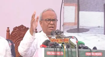 অন্তর্বর্তী সরকার জনপ্রত্যাশার বাইরে অন্য এজেন্ডা নিয়ে কাজ করলে মানুষ মেনে নেবে না: রিজভী