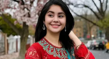 তাহসানকে ঘিরে ভাইরাল, ১০ ছবিতে জেনে নিন রোজার পরিচয়