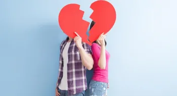 সম্পর্ক ভেঙ্গে যাওয়ার ৫ লক্ষণ