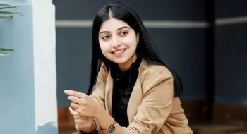 নিলয়কে বিয়ে করেছেন পড়শি