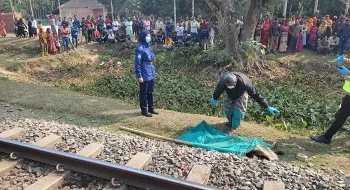 পঞ্চগড়ে রেললাইনে অজ্ঞাত নারীর ক্ষতবিক্ষত মরদেহ উদ্ধার!