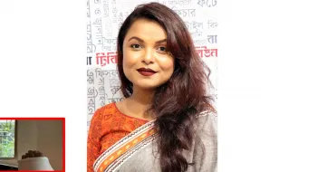 ব্যাটারিচালিত রিকশার ধাক্কায় ছেলেসহ আহত শাওন