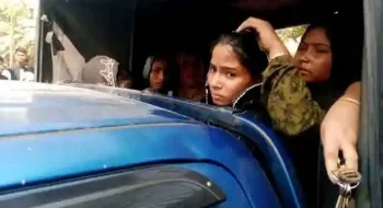 আজহারীর মাহফিল থেকে ২২ নারী আটক, নেপথ্যে যে কারণ