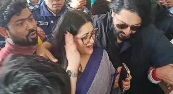 আত্মসমর্পণ করে জামিন পেলেন পরীমণি