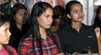 বাটলার কোচ থাকলে খেলবেন না সাবিনারা, গণ অবসরের হুম