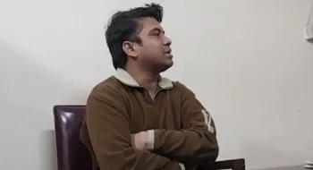 লালমনিরহাটে ফেসবুকে কলেজ শিক্ষকের বিতর্কিত পোষ্ট, ছাত্র জনতার আন্দোলনে আটক করলো পুলিশ