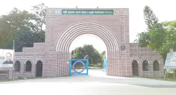 ইয়াবা সেবনকালে হাবিপ্রবি'র উপপরিচালকসহ  ৪ জন আটক