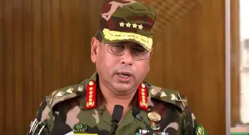 নিজেরা কাদা ছোড়াছুড়ি করলে স্বাধীনতা বিপন্ন হবে