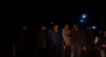 লালমনিরহাটে তুচ্ছ ঘটনাকে কেন্দ্র করে দুই পক্ষের দফায় দফায় সংঘর্ষ- ভাংচুর, আহত-৮