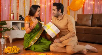 সংসার শুধু রমণীর গুণে সুখের হয় না, পুরুষকেও মানতে হবে ৫ নিয়ম