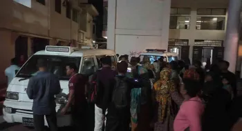 ঠাকুরগাঁওয়ে আলু বোঝাই ট্রাক ও পাগলুর মুখোমুখি সংঘর্ষে নিহত ২, আহত ৪